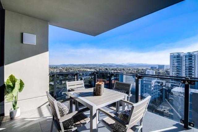 Iconic Kirra Beach Resort Gold Coast Extérieur photo