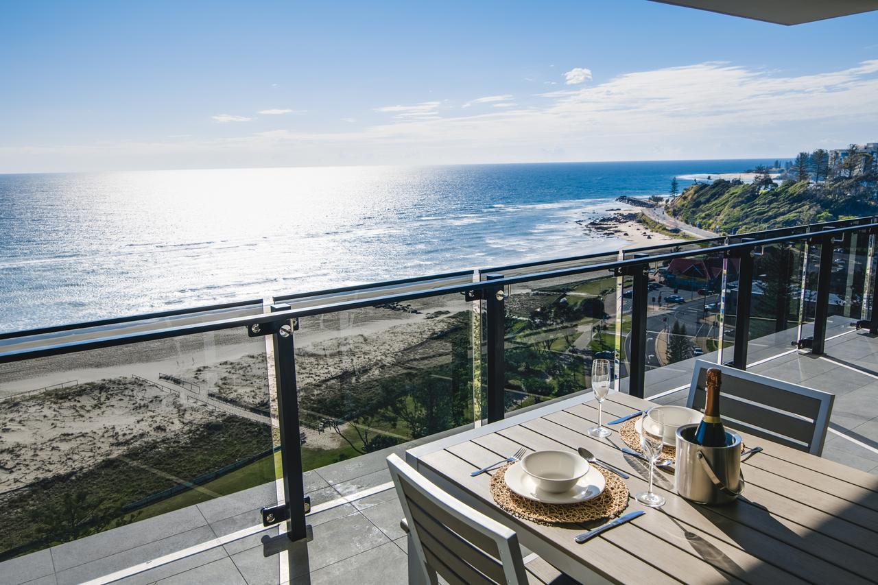 Iconic Kirra Beach Resort Gold Coast Extérieur photo