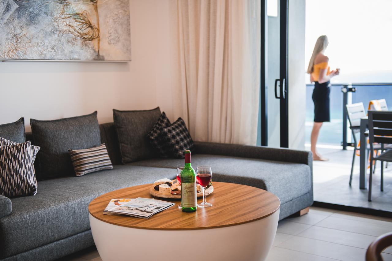Iconic Kirra Beach Resort Gold Coast Extérieur photo