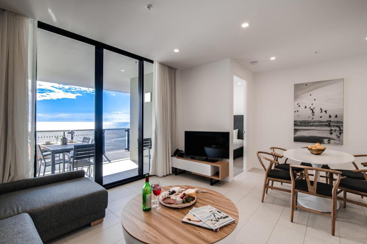 Iconic Kirra Beach Resort Gold Coast Extérieur photo