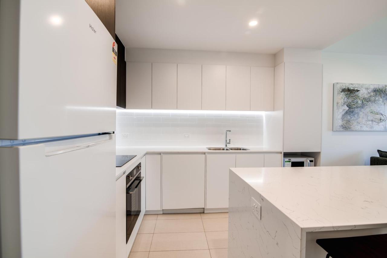 Iconic Kirra Beach Resort Gold Coast Extérieur photo