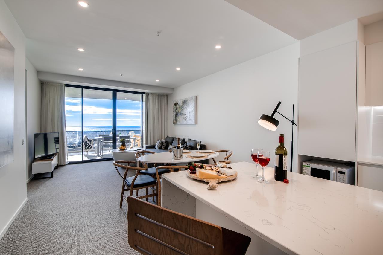Iconic Kirra Beach Resort Gold Coast Extérieur photo