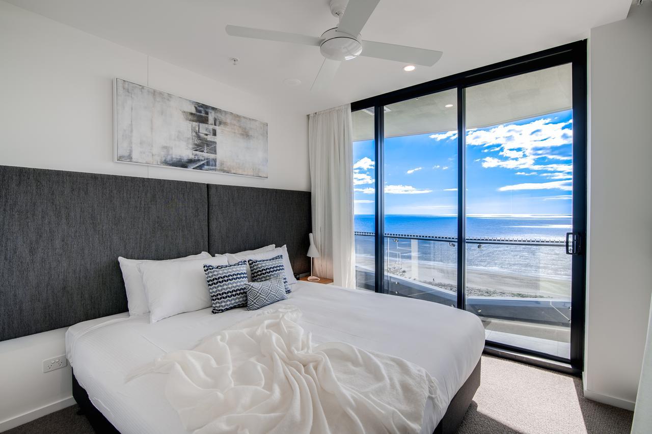 Iconic Kirra Beach Resort Gold Coast Extérieur photo